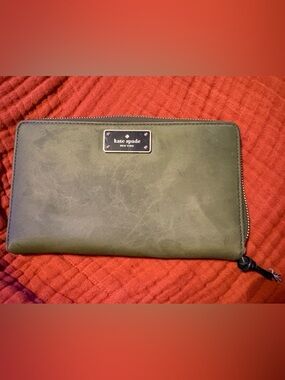 kate spade Olive Green Zip Around Leather Wallet/organizers